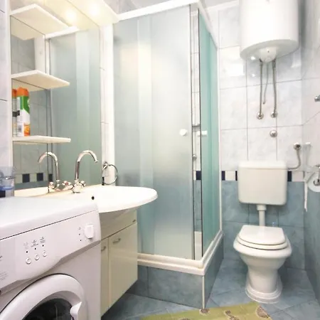 Appartement By The Sea - 4367